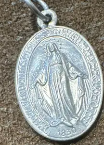 ITALY Miraculous Medal 1.25" Virgin Mary VTG