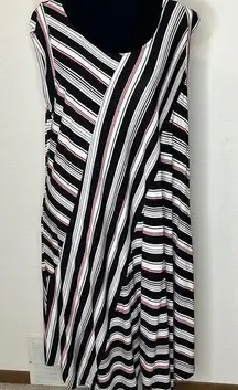 C Est. 1946 size 22/ 24W. Asymmetrical striped pull over dress with pockets