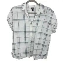 Patagonia Women's Plaid Button Up Shirt Size Medium White Blue Short Sleeve