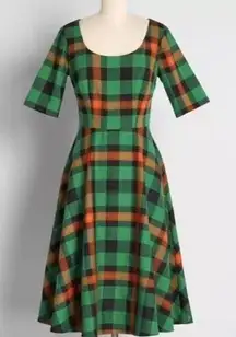 Modcloth NWT  Women's Collectif Ready To Be Merry Fit & Flare Dress Multi Size 4