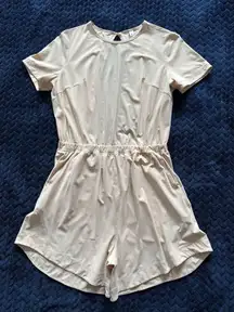 Lululemon Women's‎ Lightweight High Neck Romper Shorts Prosecco Size 10