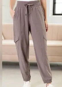 SPANX Out of Office Smoke Lightweight Stretch Cargo Joggers Pants Size Small New