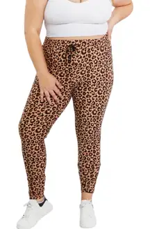 NWT Leggings Depot Full Size Spotted Downtown Leopard Print Joggers