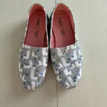 TOMS Alpargata Lovable Llama Print‎ Gray Flats Shoes Size 7 Wide