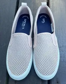 Women’s Sperry‎ Light Peach Perforated Slip-Ons Size 8.5 EUC