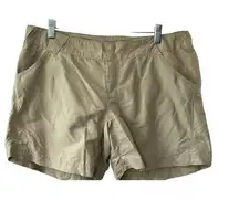 Columbia Tan PFG Coral Point II Shorts Women's Large