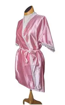 Vtg 1980s Denise Bubblegum Pink Satin Dot Textured Short Sleeve Lace Trim Robe M