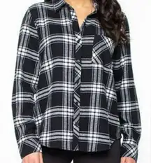 Well Worn Ladies' Size Large, Long Sleeve Flannel Shirt