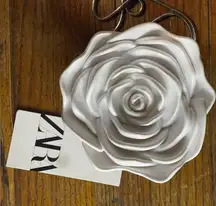NWT Zara White Rose Box Clutch & Purse w/ Magnetic Closure & Silver Chain Strap