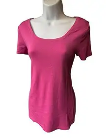 Merona T Shirt the Ultimate tee Size Medium Hot Pink V Neck Short Sleeve Target