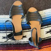 Black Leather Ankle Strap Sandals! Super comfy! GUC. Size 6.