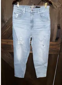 Levi's Silver Tab Mom Jeans Women's Size 31 X 27 Lite Wash Denim Distressed