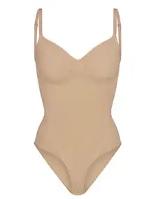 SKIMS  seamless sculpting brief bodysuit