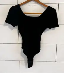Bohme Black Scoop Neck Short Sleeve Ribbed Body Suit. Size XSmall.
