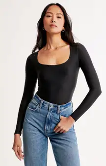 Aritzia Babaton Square Neck Bodysuit