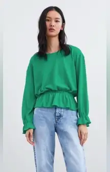 Emerald green long sleeve Zara ruffled peplum top sz small