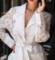 Vintage MSK White Blazer with Elegant Lace Detailing