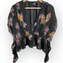 Steve Madden Women's Black Floral V-Neck Blouse Long Gathered Sleeve Size M