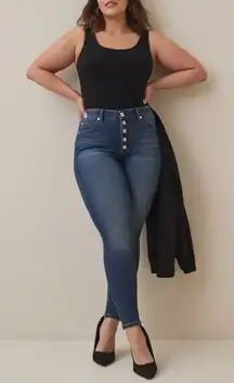 Torrid Bombshell Skinny Jeans in Dark Wash Size 20R