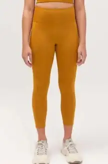 Girlfriend Collective 7/8 Compressive Legging in Saddle - NWT