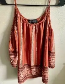 SWEET WANDERER ☀️SIZE SMALL☀️DEEP RED RUST PRINTED BOHEMIEN COLD SHOULDER TOP🍃