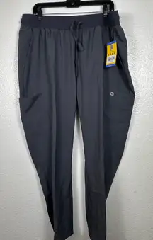 WonderWink Women's Gray Cargo Scrub Pants in Size 1X Petite