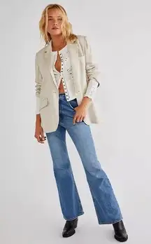 NWT Levi’s 70’s Flare High Rise Flare Jeans Premium Sonoma Walks Womens 29 $130