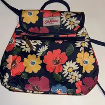 CATH KIDSTON ORIGINAL MULTICOLORED FLORAL BACKPACK ADJUSTABLE NAVY BLUE STRAPS