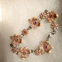 Pink daisy bracelet