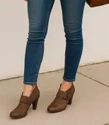 Seychelles Brown Snap Buckle Ankle Booties for Women Size 10