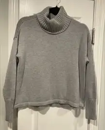 Aerie Size M Gray Ribbed Cowl Turtle Neck Cropped Cotton Blend Pullover Sweater