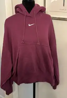 Nike Hoodie Women’s Medium Pullover Center Swoosh Logo Boxy Crop Fleece Fuschia