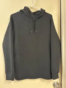 Black Pull Over
