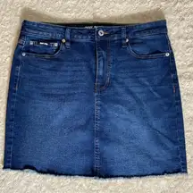 DKNY 5- Pocket Denim Mini Skirt Finished Raw Hem Size 12