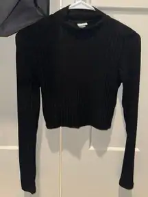 Black Cropped Turtleneck