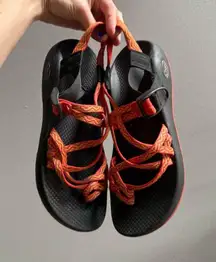 Chaco ZX2 Orange Yellow Vibram Sole Sport Hiking Toe Loop Sandals Womens size 10 🔥