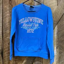 Prairie Mountain .  Yellowstone NP sweatshirt size M