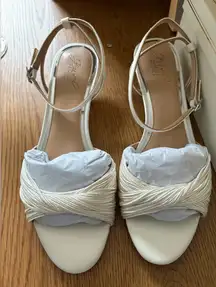 Badgley Mischka Cream Heeled Sandals