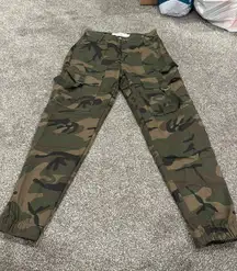 Women’s Cargo Pants