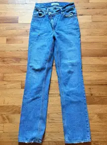 ABERCROMBIE & FITCH 90’s Ultra High Rise Curve Love Asymmetrical Jeans size 24