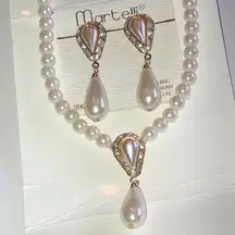 Martelli Faux Pearl and Gold Tone Rhinestones Classic Jewelry Set