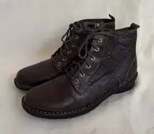 Clark’s Nikki North Brown leather lace up ankle boots 🔥