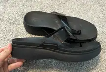 Vionic Woman’s Luminous High Tide Black‎ Wedge Platform Flip Flop Sandals 9