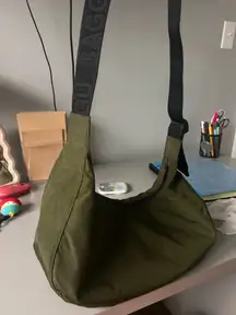 Medium baggy cross body bag