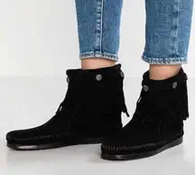 Minnetonka Women's High Top Back Zip Boot