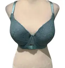 XOXO Lace Bra in Beautiful Aqua. NEW WITHOUT PRICE TAG. Sexy Crisscross Back.