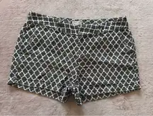 Gap‎ Black/White Khakis The City Cotton Shorts Mid Rise Size 8