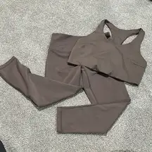Zella gray matching set Capri (small)‎ and sports bra (M)