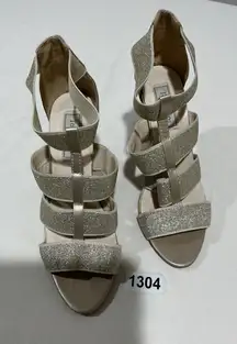 Woman’s Touch Ups Gold Sparkle Glitter Strappy Dress Sandal 9m High Heel