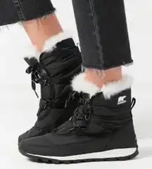 Sorel Whitney fur short lace up boots black size 7‎
